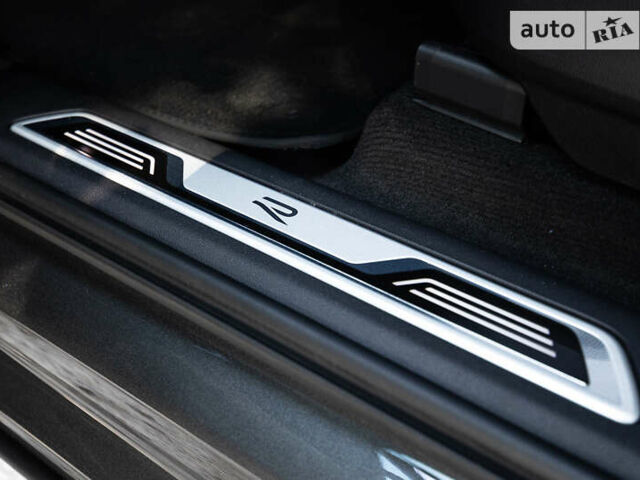 Серый Фольксваген Туарег, объемом двигателя 2.97 л и пробегом 29 тыс. км за 81450 $, фото 36 на Automoto.ua