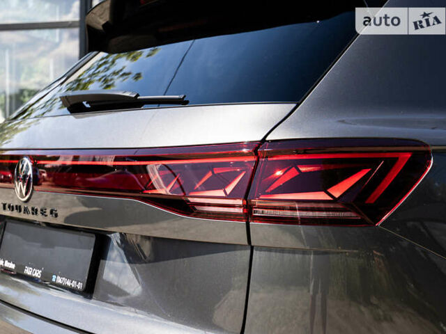 Серый Фольксваген Туарег, объемом двигателя 2.97 л и пробегом 29 тыс. км за 81450 $, фото 22 на Automoto.ua