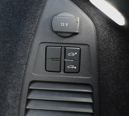 Серый Фольксваген Туарег, объемом двигателя 2.97 л и пробегом 32 тыс. км за 81000 $, фото 64 на Automoto.ua