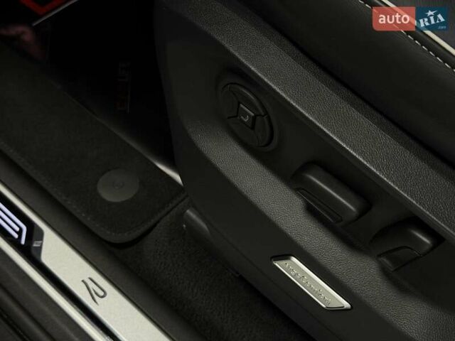 Серый Фольксваген Туарег, объемом двигателя 2.97 л и пробегом 39 тыс. км за 81500 $, фото 48 на Automoto.ua