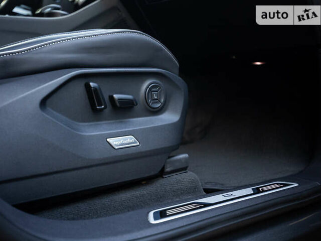 Серый Фольксваген Туарег, объемом двигателя 2.97 л и пробегом 29 тыс. км за 81450 $, фото 51 на Automoto.ua