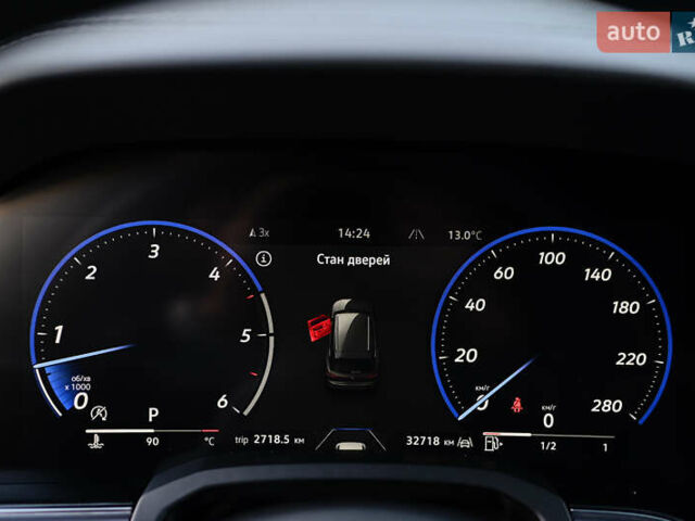 Серый Фольксваген Туарег, объемом двигателя 2.97 л и пробегом 32 тыс. км за 81000 $, фото 41 на Automoto.ua