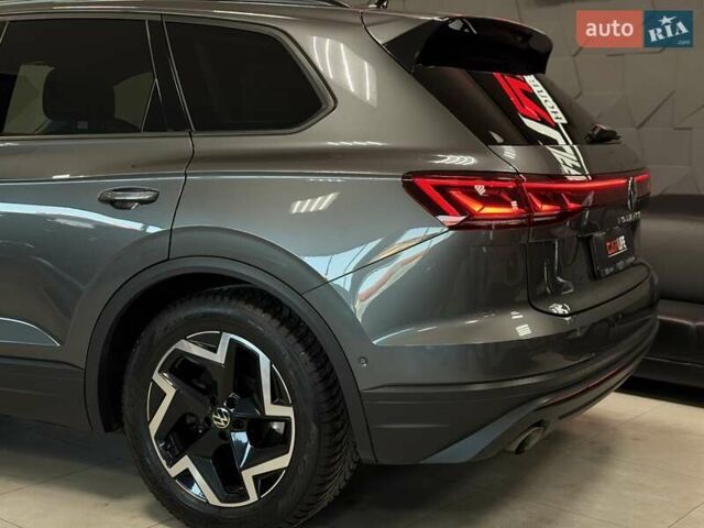 Сірий Фольксваген Туарег, об'ємом двигуна 2.97 л та пробігом 79 тис. км за 59900 $, фото 26 на Automoto.ua