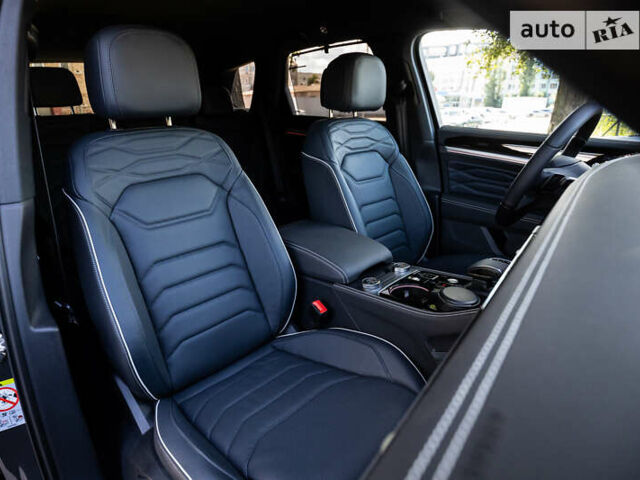 Серый Фольксваген Туарег, объемом двигателя 2.97 л и пробегом 29 тыс. км за 81450 $, фото 53 на Automoto.ua