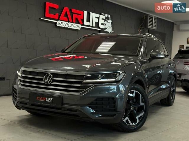 Сірий Фольксваген Туарег, об'ємом двигуна 2.97 л та пробігом 79 тис. км за 59900 $, фото 4 на Automoto.ua