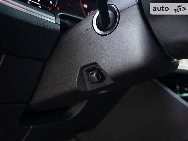 Серый Фольксваген Туарег, объемом двигателя 2.97 л и пробегом 29 тыс. км за 81450 $, фото 29 на Automoto.ua