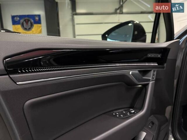 Сірий Фольксваген Туарег, об'ємом двигуна 2.97 л та пробігом 79 тис. км за 59900 $, фото 41 на Automoto.ua