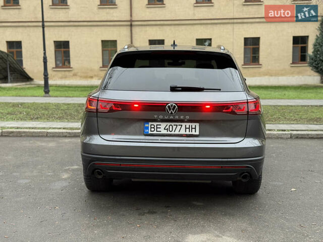 Серый Фольксваген Туарег, объемом двигателя 2.97 л и пробегом 20 тыс. км за 65000 $, фото 5 на Automoto.ua