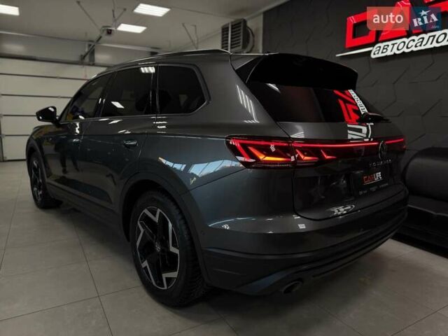 Сірий Фольксваген Туарег, об'ємом двигуна 2.97 л та пробігом 79 тис. км за 59900 $, фото 29 на Automoto.ua