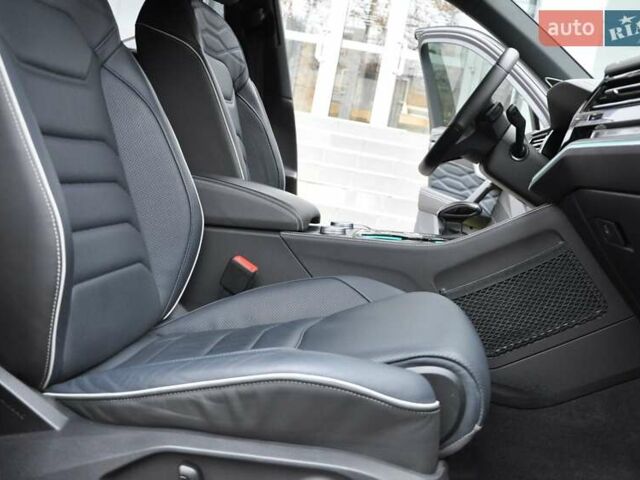 Сірий Фольксваген Туарег, об'ємом двигуна 2.97 л та пробігом 29 тис. км за 78000 $, фото 26 на Automoto.ua