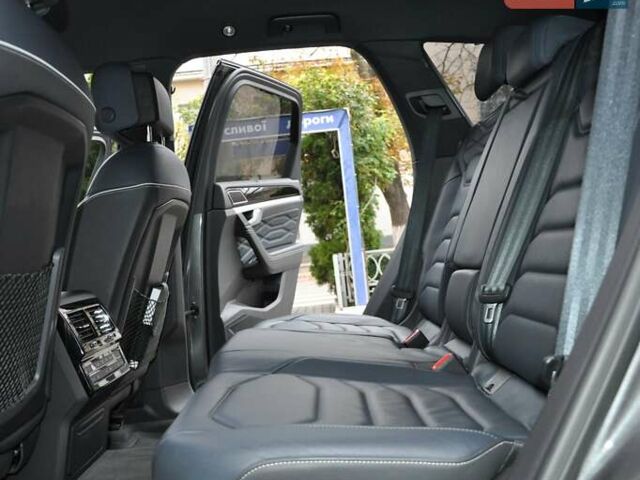 Сірий Фольксваген Туарег, об'ємом двигуна 2.97 л та пробігом 29 тис. км за 78000 $, фото 19 на Automoto.ua