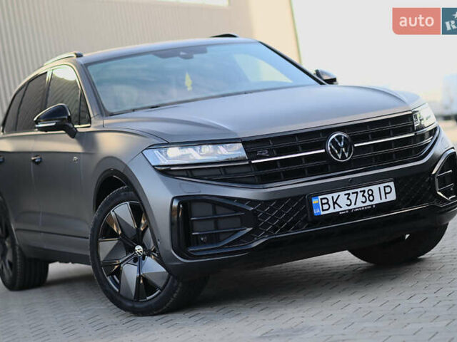 Серый Фольксваген Туарег, объемом двигателя 2.97 л и пробегом 32 тыс. км за 81000 $, фото 12 на Automoto.ua