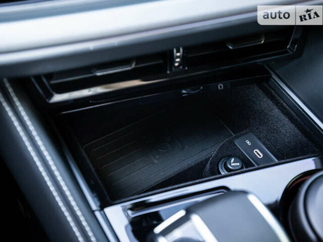 Серый Фольксваген Туарег, объемом двигателя 2.97 л и пробегом 29 тыс. км за 81450 $, фото 60 на Automoto.ua