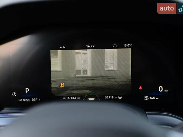 Серый Фольксваген Туарег, объемом двигателя 2.97 л и пробегом 32 тыс. км за 81000 $, фото 62 на Automoto.ua