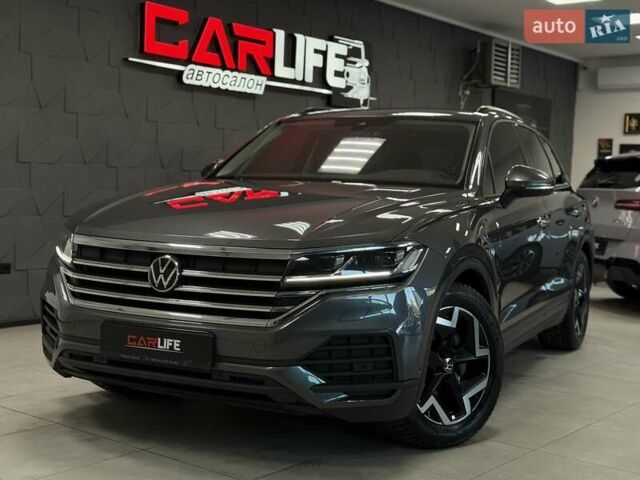 Сірий Фольксваген Туарег, об'ємом двигуна 2.97 л та пробігом 79 тис. км за 59900 $, фото 1 на Automoto.ua