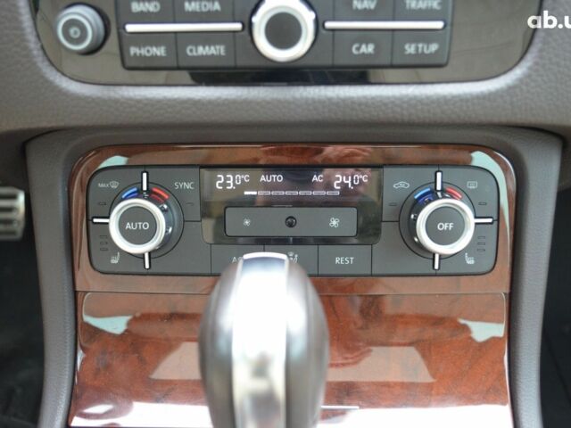 Синій Фольксваген Туарег, об'ємом двигуна 3 л та пробігом 144 тис. км за 23700 $, фото 15 на Automoto.ua