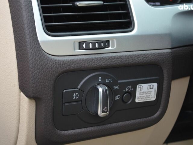 Синій Фольксваген Туарег, об'ємом двигуна 3 л та пробігом 144 тис. км за 23700 $, фото 13 на Automoto.ua