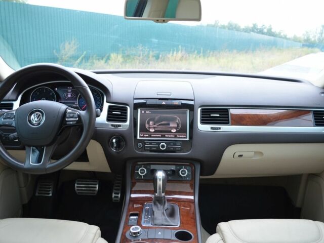 Синій Фольксваген Туарег, об'ємом двигуна 3 л та пробігом 144 тис. км за 23700 $, фото 12 на Automoto.ua