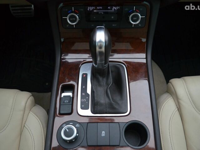 Синій Фольксваген Туарег, об'ємом двигуна 3 л та пробігом 144 тис. км за 23700 $, фото 17 на Automoto.ua