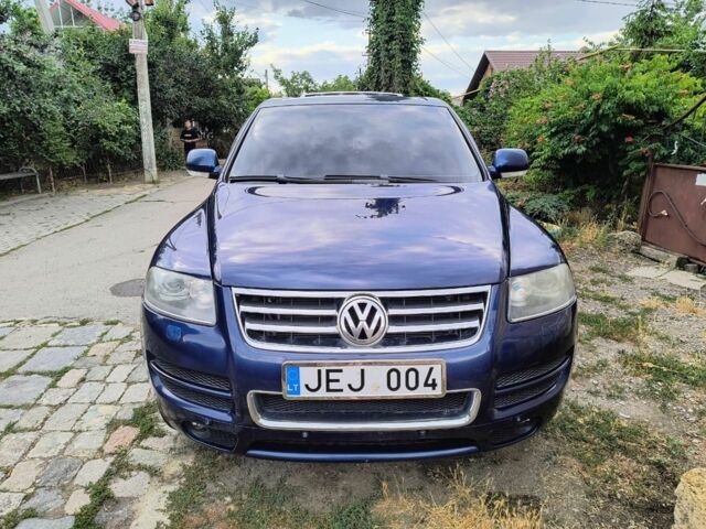 Синий Фольксваген Туарег, объемом двигателя 3 л и пробегом 300 тыс. км за 6200 $, фото 5 на Automoto.ua