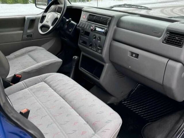 Синій Фольксваген Туарег, об'ємом двигуна 2.5 л та пробігом 268 тис. км за 2100 $, фото 7 на Automoto.ua