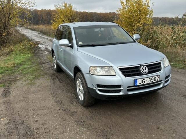 Фольксваген Туарег 2004 в Славянске на Automoto.ua Синий Фольксваген Туарег, объемом двигателя 2.5 л и пробегом 351 тыс. км за 4000 $, фото 1 на Automoto.ua
