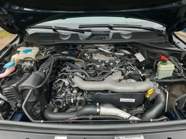 Синій Фольксваген Туарег, об'ємом двигуна 3 л та пробігом 236 тис. км за 21500 $, фото 23 на Automoto.ua