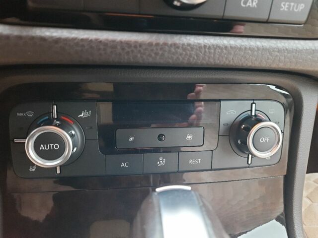 Синій Фольксваген Туарег, об'ємом двигуна 3 л та пробігом 236 тис. км за 21500 $, фото 11 на Automoto.ua