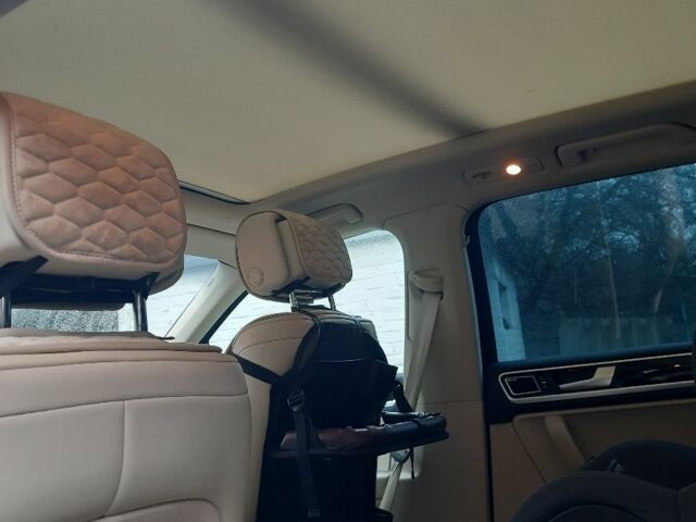 Синій Фольксваген Туарег, об'ємом двигуна 3 л та пробігом 236 тис. км за 21500 $, фото 19 на Automoto.ua