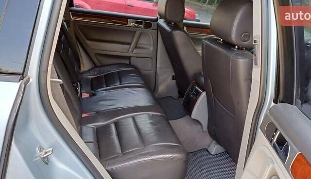 Синий Фольксваген Туарег, объемом двигателя 2.5 л и пробегом 431 тыс. км за 8200 $, фото 8 на Automoto.ua