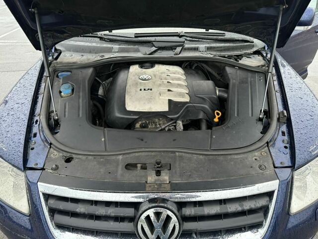 Синий Фольксваген Туарег, объемом двигателя 0 л и пробегом 350 тыс. км за 3500 $, фото 5 на Automoto.ua