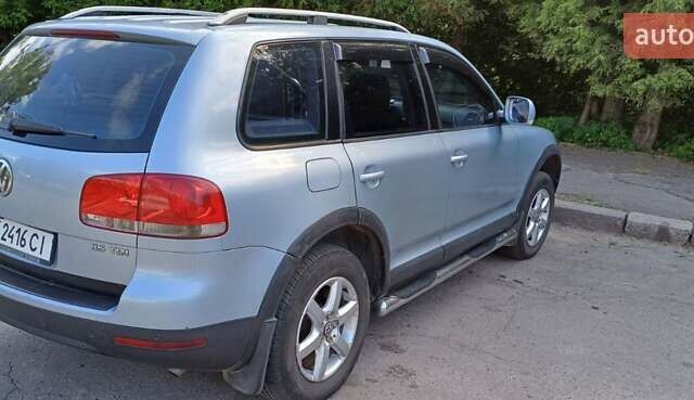 Синий Фольксваген Туарег, объемом двигателя 2.5 л и пробегом 431 тыс. км за 8200 $, фото 1 на Automoto.ua