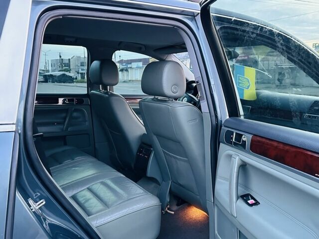 Синій Фольксваген Туарег, об'ємом двигуна 3 л та пробігом 200 тис. км за 4856 $, фото 16 на Automoto.ua