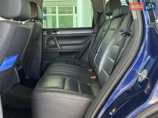 Синий Фольксваген Туарег, объемом двигателя 2.97 л и пробегом 284 тыс. км за 9000 $, фото 21 на Automoto.ua