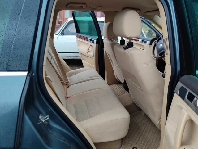 Синий Фольксваген Туарег, объемом двигателя 2.5 л и пробегом 336 тыс. км за 5500 $, фото 8 на Automoto.ua