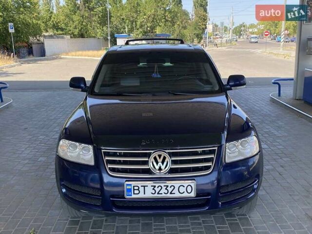 Синий Фольксваген Туарег, объемом двигателя 2.97 л и пробегом 284 тыс. км за 9000 $, фото 4 на Automoto.ua