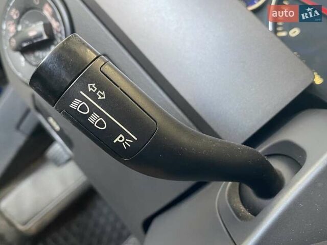 Синий Фольксваген Туарег, объемом двигателя 2.97 л и пробегом 284 тыс. км за 9000 $, фото 34 на Automoto.ua