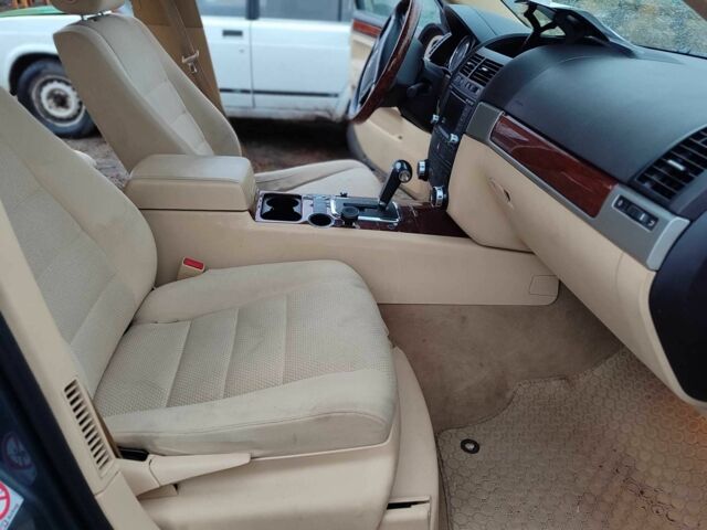 Синий Фольксваген Туарег, объемом двигателя 2.5 л и пробегом 336 тыс. км за 5500 $, фото 5 на Automoto.ua