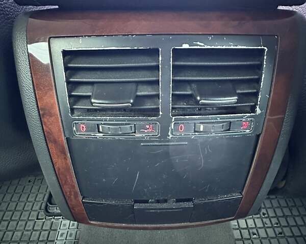 Синий Фольксваген Туарег, объемом двигателя 2.46 л и пробегом 264 тыс. км за 9700 $, фото 16 на Automoto.ua