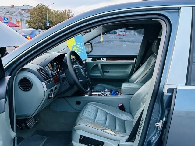 Синій Фольксваген Туарег, об'ємом двигуна 3 л та пробігом 200 тис. км за 4856 $, фото 12 на Automoto.ua