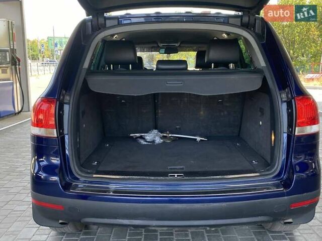 Синий Фольксваген Туарег, объемом двигателя 2.97 л и пробегом 284 тыс. км за 9000 $, фото 40 на Automoto.ua