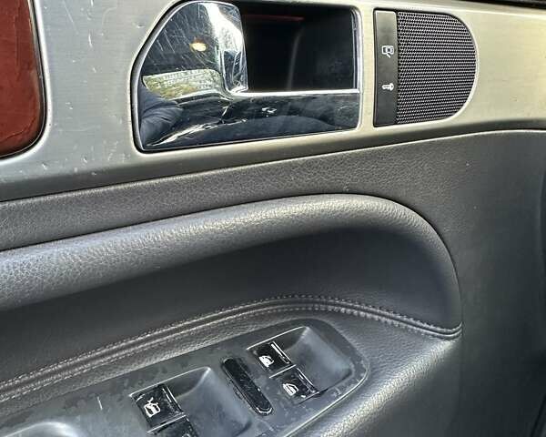 Синий Фольксваген Туарег, объемом двигателя 2.46 л и пробегом 264 тыс. км за 9700 $, фото 29 на Automoto.ua