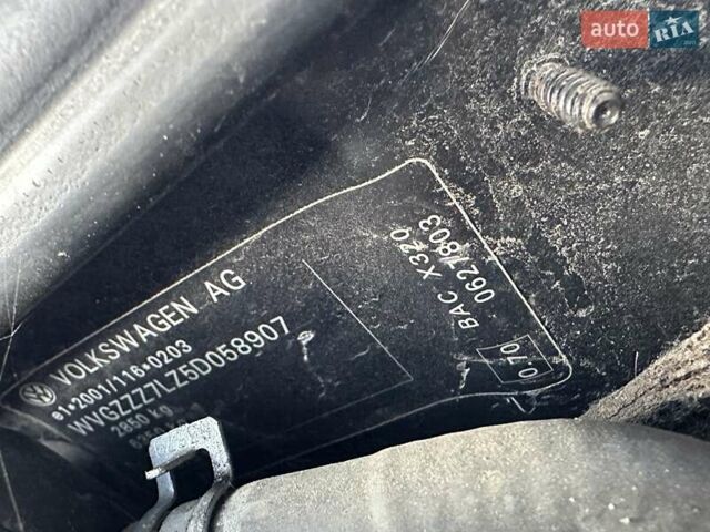 Синий Фольксваген Туарег, объемом двигателя 2.46 л и пробегом 264 тыс. км за 9700 $, фото 31 на Automoto.ua