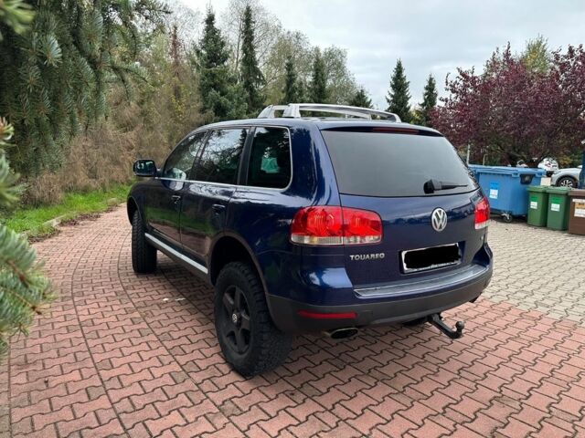 Синий Фольксваген Туарег, объемом двигателя 4.2 л и пробегом 280 тыс. км за 6500 $, фото 5 на Automoto.ua