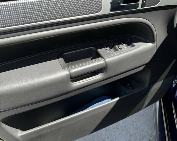 Синий Фольксваген Туарег, объемом двигателя 2.46 л и пробегом 291 тыс. км за 8000 $, фото 13 на Automoto.ua