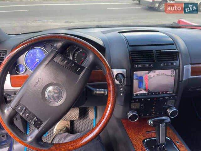 Синий Фольксваген Туарег, объемом двигателя 2.97 л и пробегом 361 тыс. км за 10500 $, фото 1 на Automoto.ua