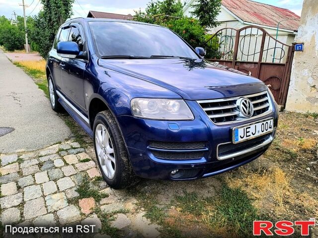 Синій Фольксваген Туарег, об'ємом двигуна 3 л та пробігом 333 тис. км за 6000 $, фото 1 на Automoto.ua