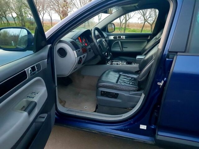 Синій Фольксваген Туарег, об'ємом двигуна 3 л та пробігом 300 тис. км за 9500 $, фото 10 на Automoto.ua