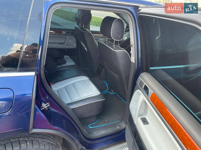 Синий Фольксваген Туарег, объемом двигателя 2.97 л и пробегом 361 тыс. км за 10500 $, фото 5 на Automoto.ua