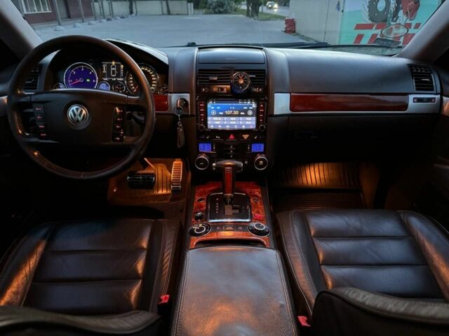 Синий Фольксваген Туарег, объемом двигателя 3 л и пробегом 230 тыс. км за 6640 $, фото 15 на Automoto.ua